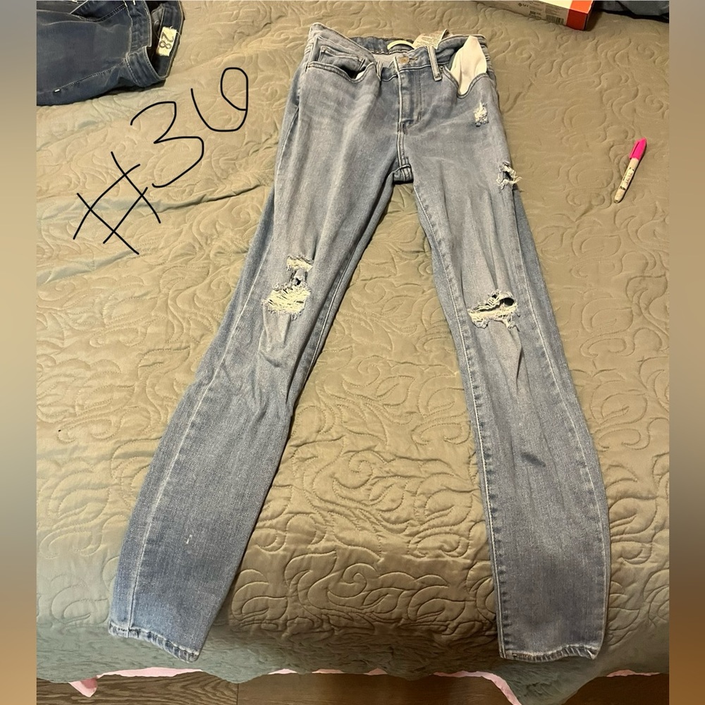 Levi’s High Rise Skinny Jeans